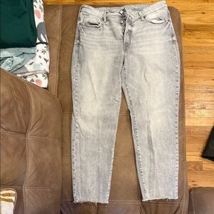 Old Navy Women’s High-Waisted Straight Leg Jeans Gray